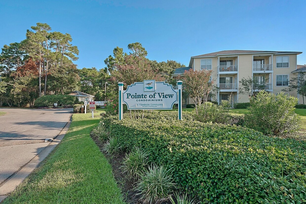 Primary Photo - Must see this 1B/1B condo located behind G...