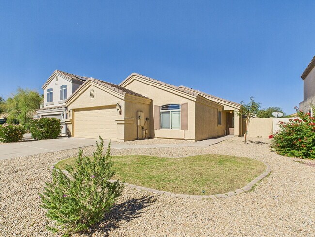 Building Photo - Heartland Ranch Gem