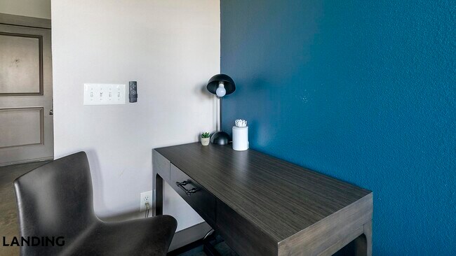 Foto del edificio - 14805 Grisby Rd