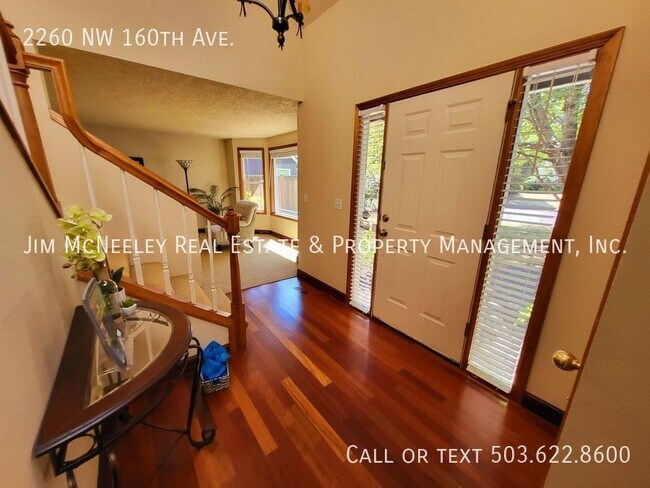 Building Photo - Fantastic, updated, 5 bedroom home in Beth...