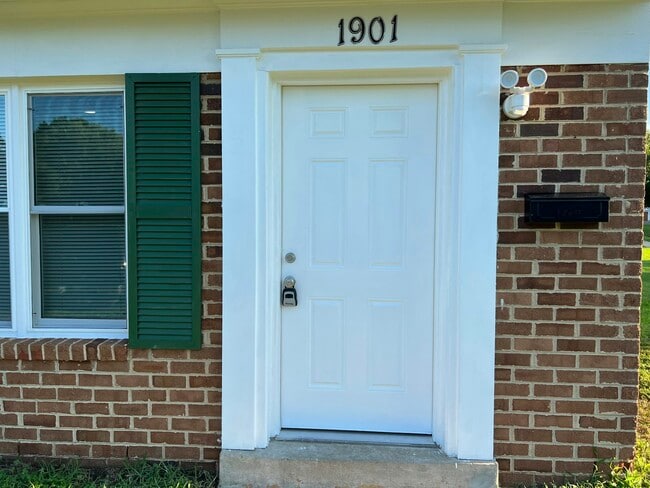 Foto del edificio - 1901 Beaver Rd