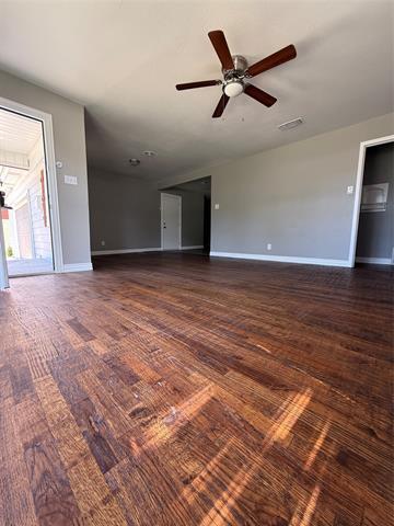 Building Photo - 6705 Manor Dr