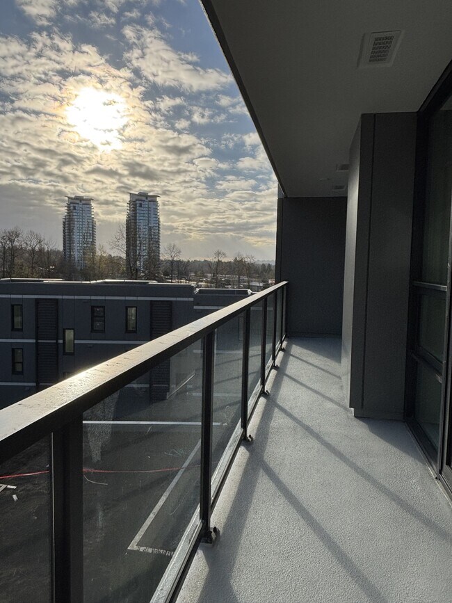 Photo du bâtiment - 2135 Springer Ave