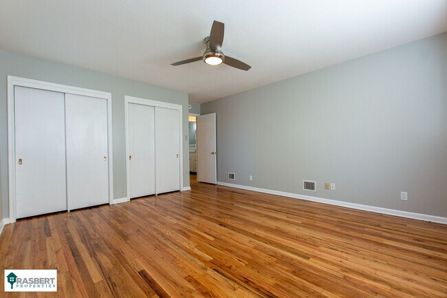 Building Photo - 3219 S 108th St