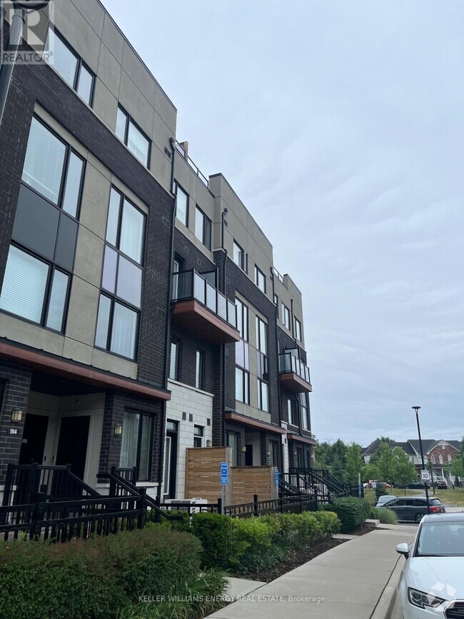 Building Photo - 1555-1555 Kingston Rd