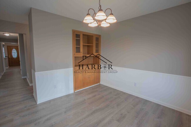 Foto del edificio - Single Family Home in SW Rochester with Fu...