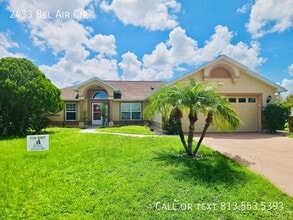 Building Photo - 2433 Bel Air Cir