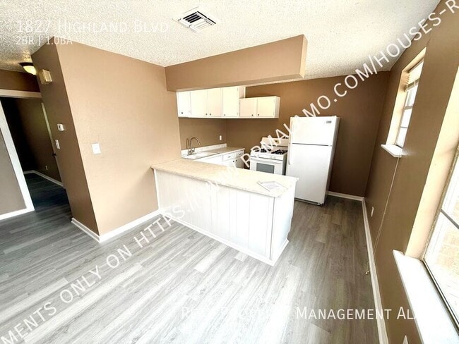 Foto del edificio - 1827 E Highland Blvd