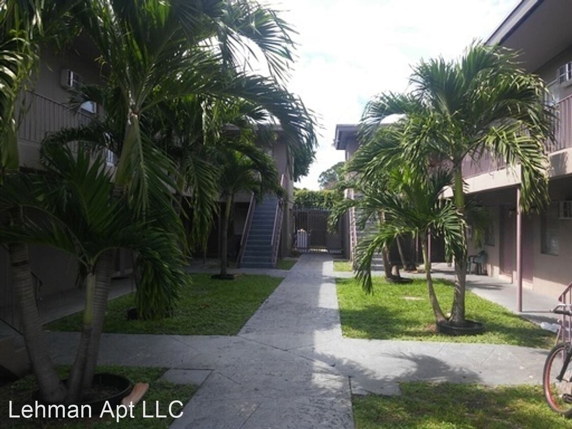 Primary Photo - Studio, 1 bath Apartment - 1111-1125 Shara...