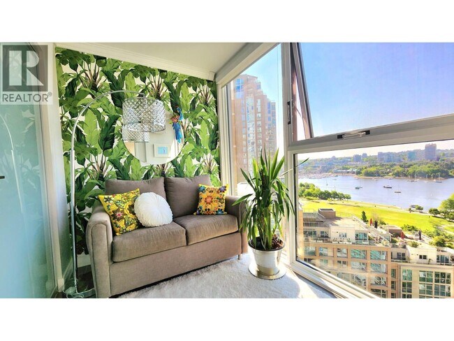 Photo du bâtiment - 1323 Homer St