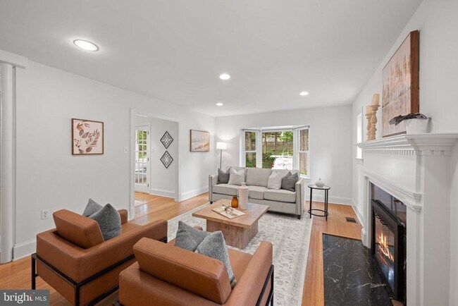 Foto del edificio - 4830 Brandywine St NW
