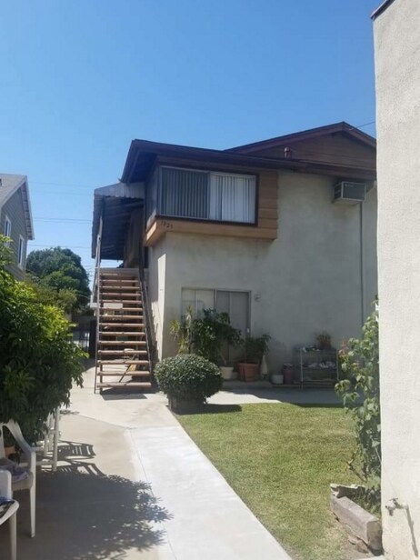 Área cerrada al aire libre - 1823 S 5th St