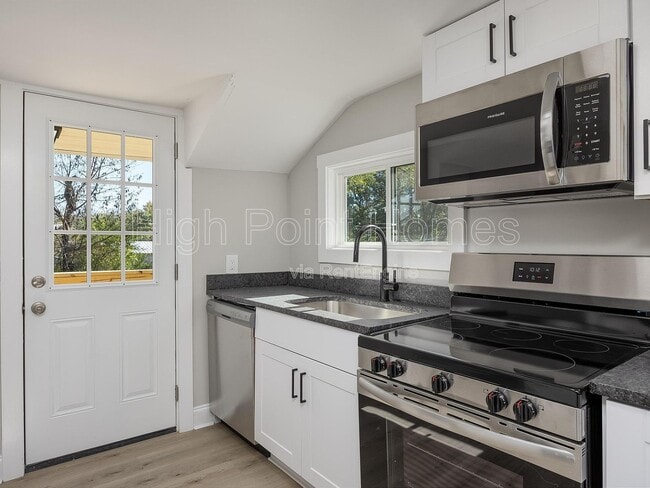 Photo - 1201 E 32nd St Apartment