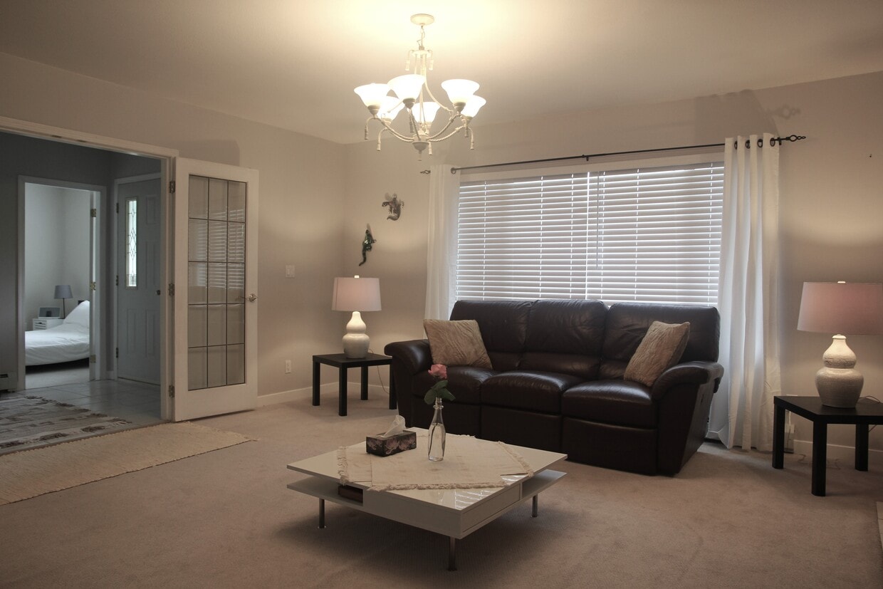 Primary Photo - 24873 Dewdney Trunk Rd