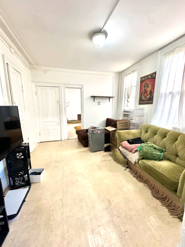 Foto del edificio - 1325 W 18th St