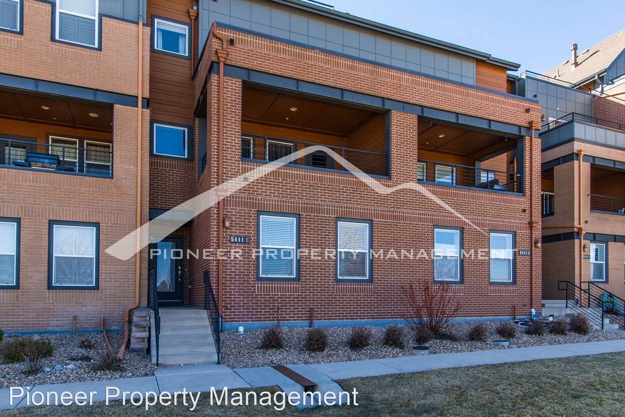 Primary Photo - 3 br, 2.5 bath House - 5411 W. 97th Pl #C