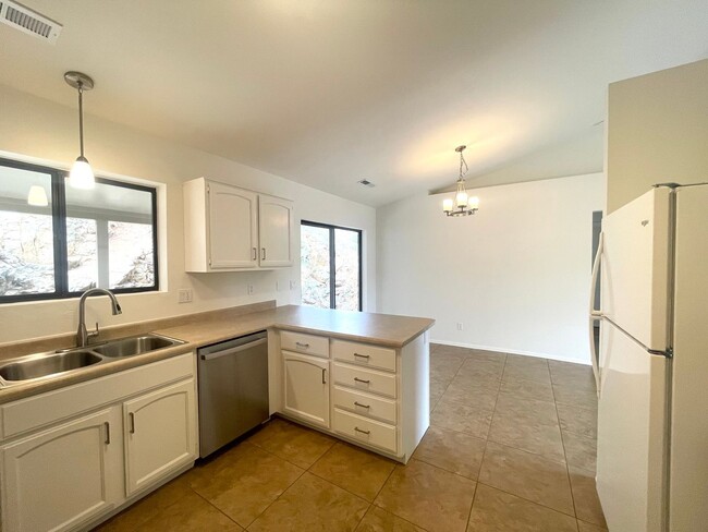 Foto del edificio - Immaculate 3-Bedroom Home in Yavapai Hills