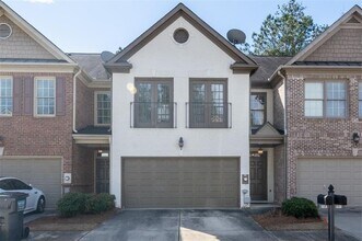 Building Photo - 1658 Oakbrook Lake Dr NW