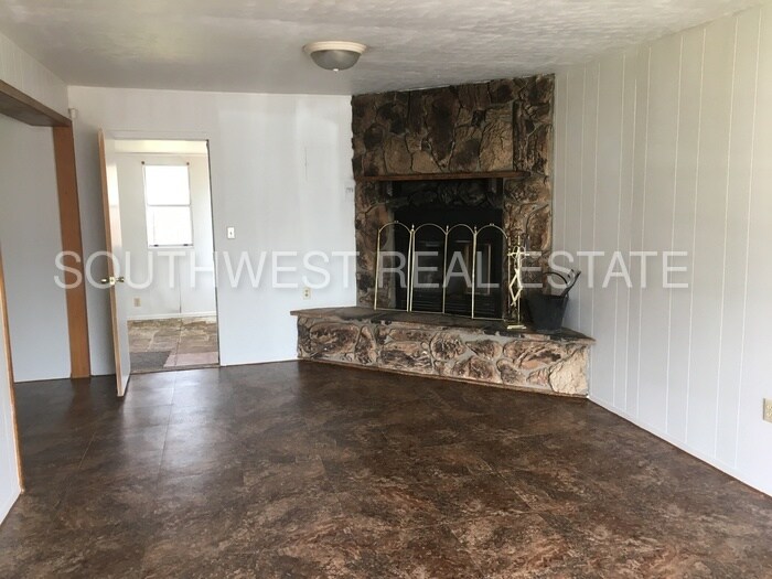Foto principal - 204 Circle Dr