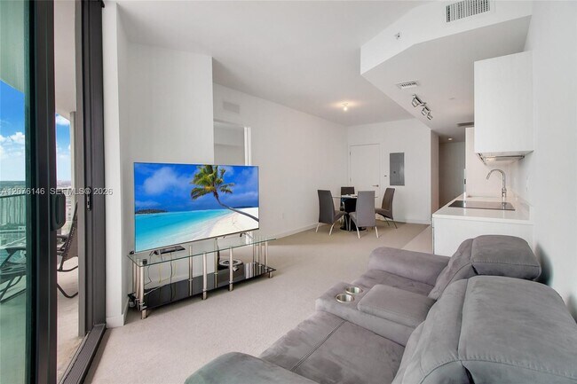 Foto del edificio - 501 NE 31st St