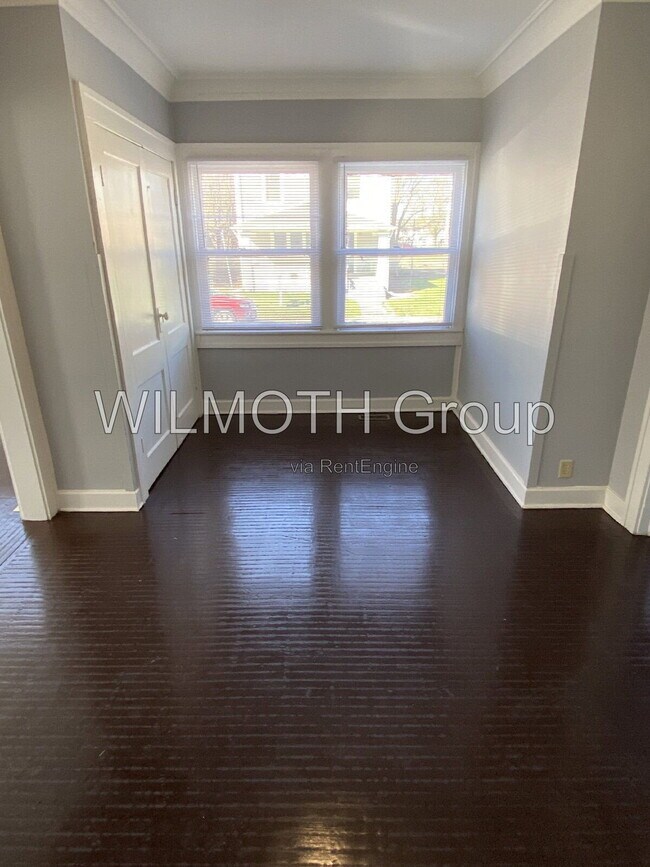 Foto del edificio - 634 E 37th St