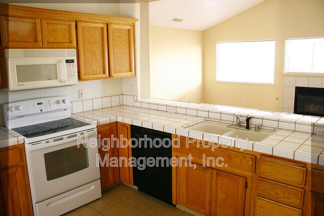 Foto del edificio - 3574 N State Ave