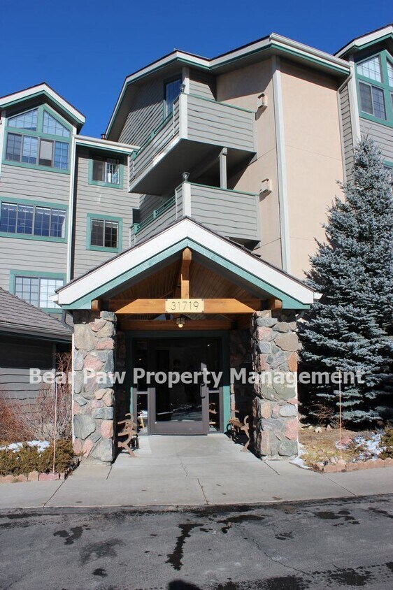 Foto principal - Beautiful Condo for Senior Living in North...