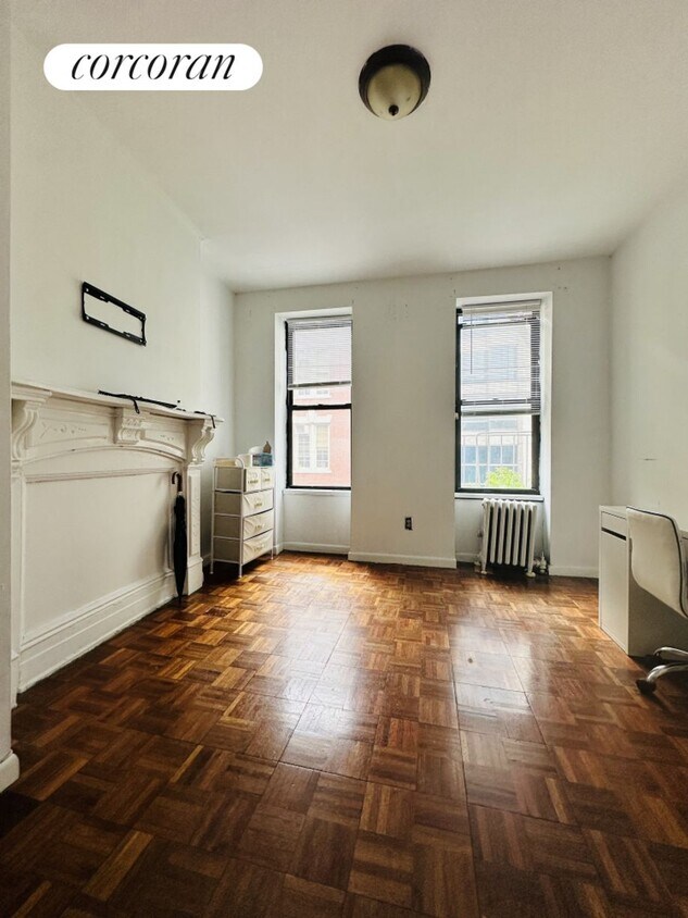 Foto principal - 424 E 66th St