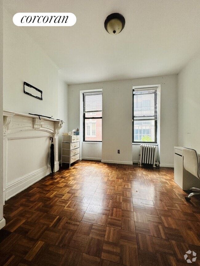 Building Photo - 424 E 66th St