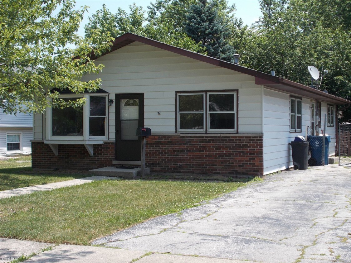 Primary Photo - 3041 Green St