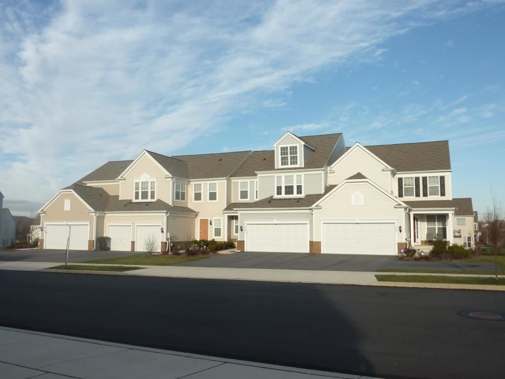 8605 Cascade Rd, Breinigsville, PA 18031 House Rental in