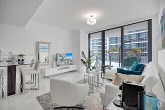 Building Photo - 1300 S Miami Ave