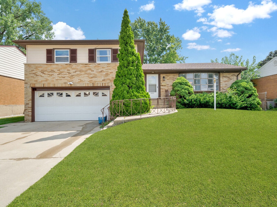 Foto principal - 1631 Clay Ct