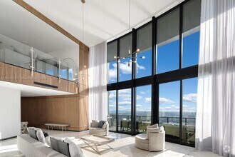 Building Photo - 18555 Collins Ave