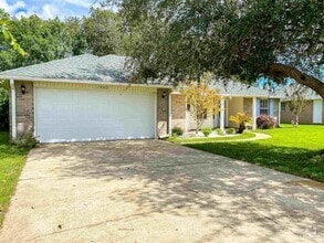 Building Photo - 1992 Southwind Cir