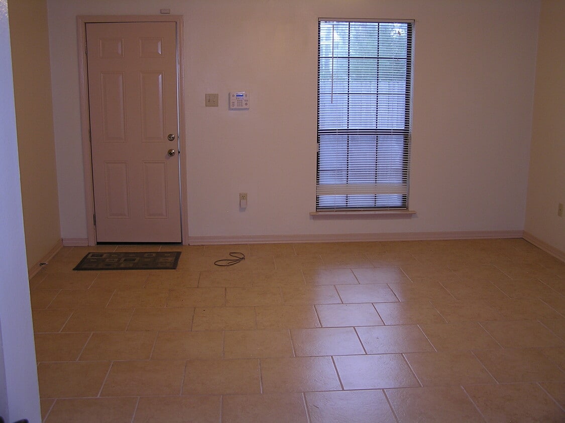 living room - 7051 Perkins Place Ct