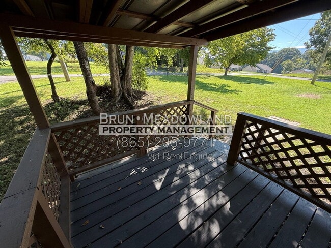 Building Photo - 104 Eakins Dr
