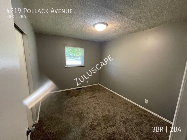 Foto del edificio - 4219 Pollack Ave
