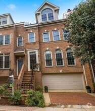 Building Photo - 1530 N Colonial Terrace