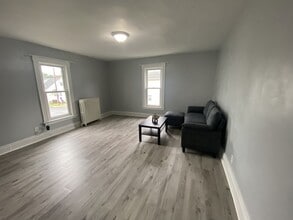 Building Photo - 460 Maryland Way
