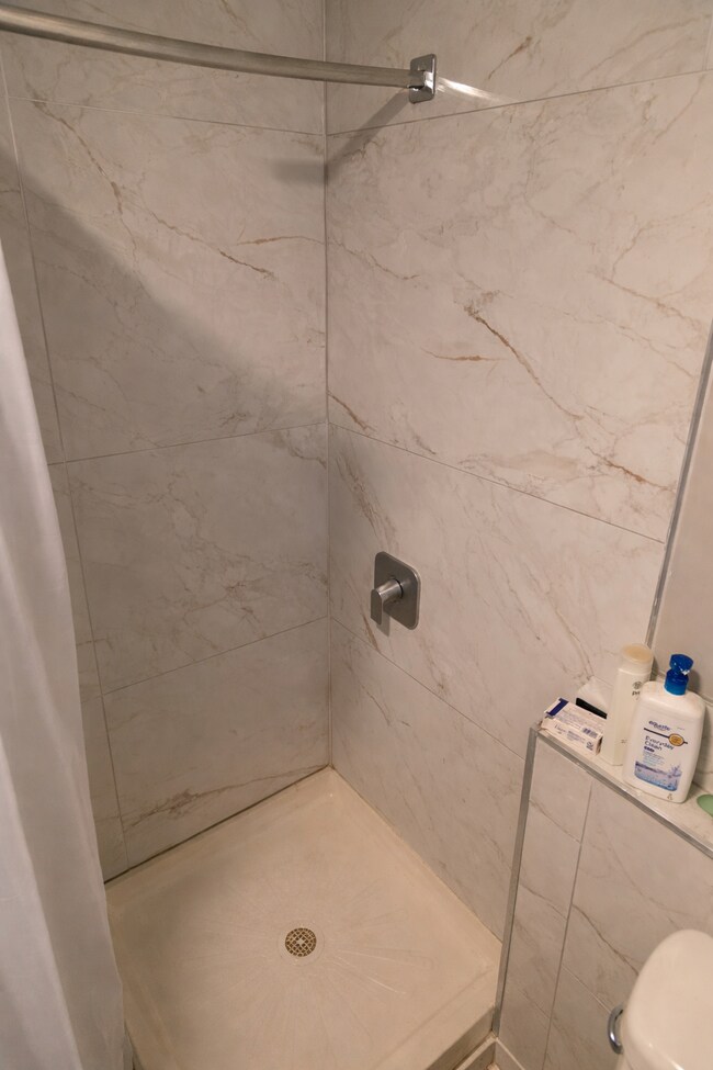 Building Photo - 508 Fulton St