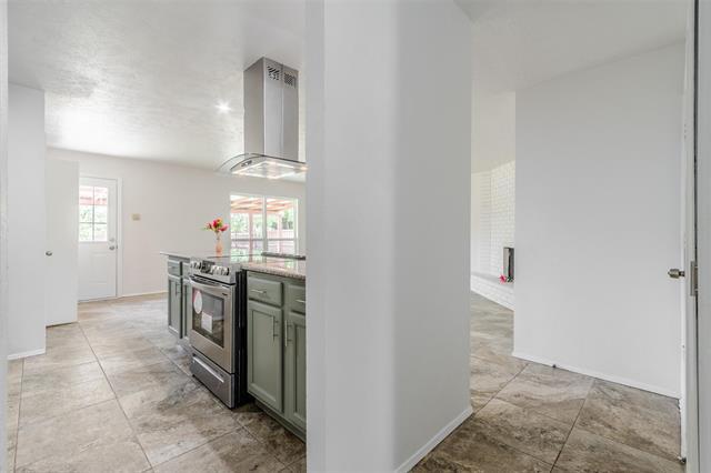 Building Photo - 5120 Runyon Dr