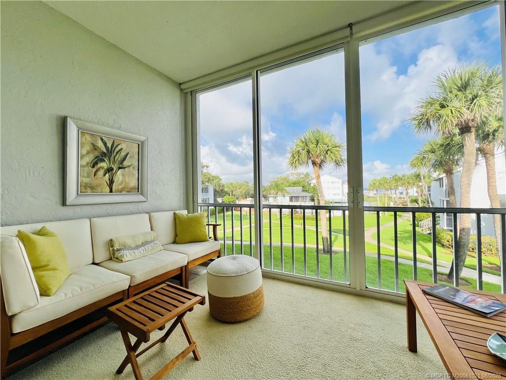 Primary Photo - 1550 NE Ocean Blvd
