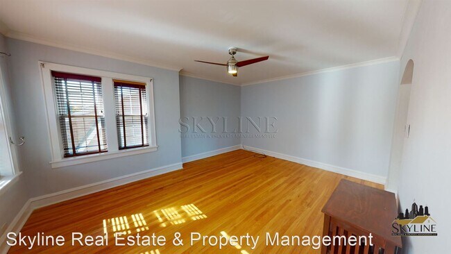 Building Photo - 1311 Monroe St