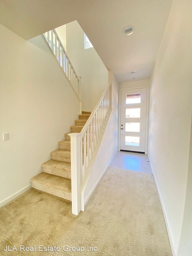 Foto del edificio - 5 br, 3 bath House - 35475 Alexandria Way ...