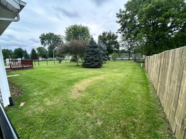 Building Photo - 507 Wheatland Dr