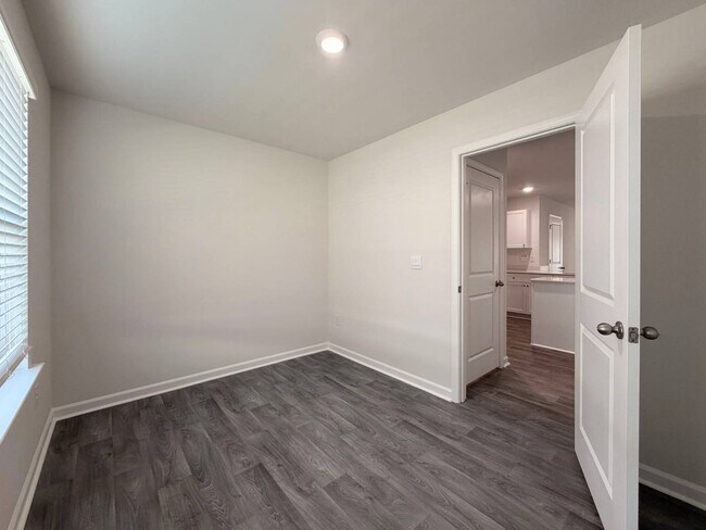 Foto del edificio - 8534 Beckett Chase Wy