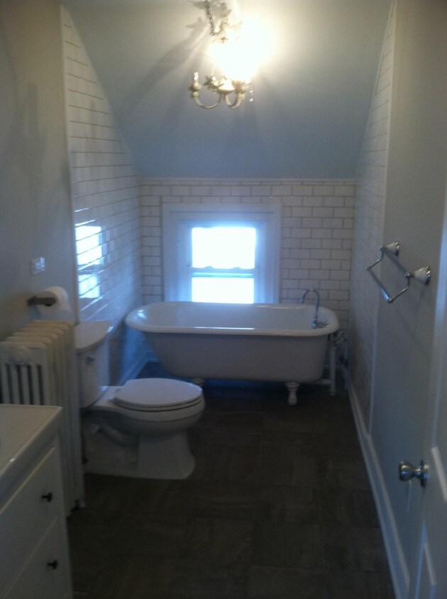 1201 6th St, Bay City, MI 48708 Apartments in Bay City, MI