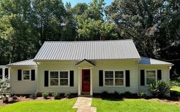 Building Photo - 100 Timothy Pl