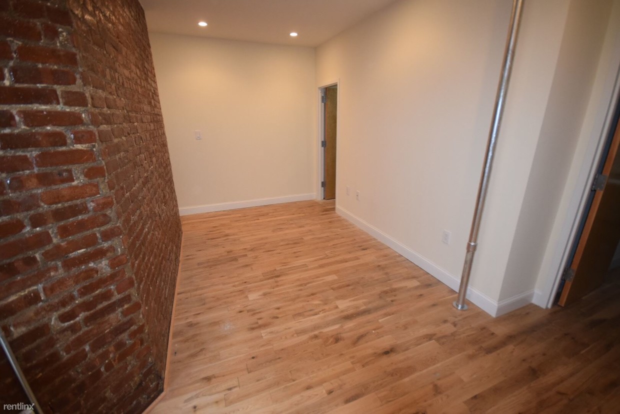 2 br, 1 bath - 522 W 136th St - 2 br, 1 bath  - 522 W 136th St